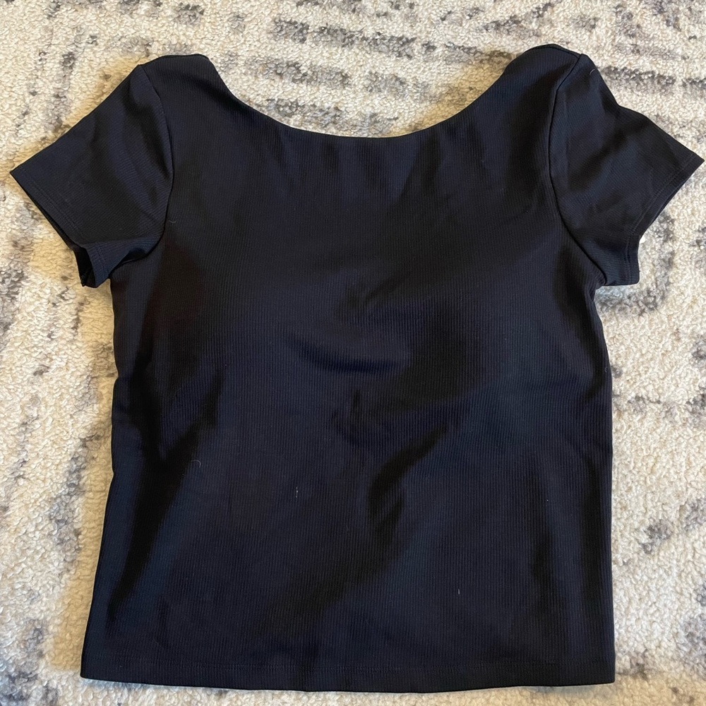 Uniqlo Black Short Sleeve Women's Tee